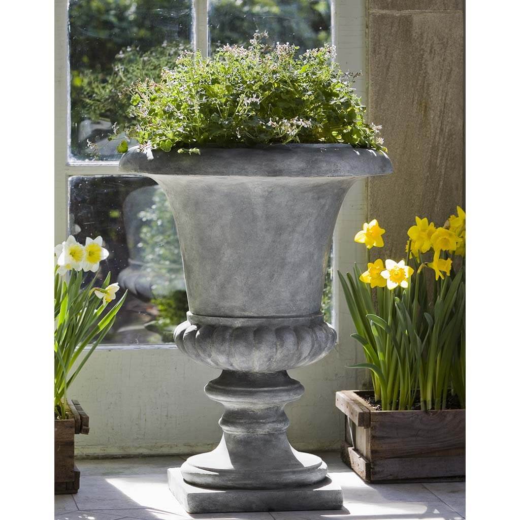 Morganna Urn