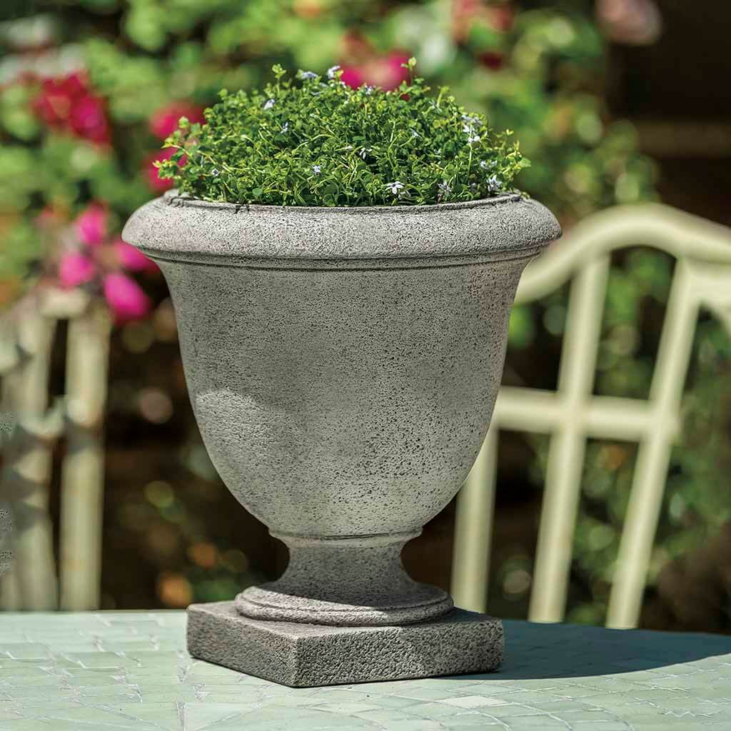 Oakdale Urn