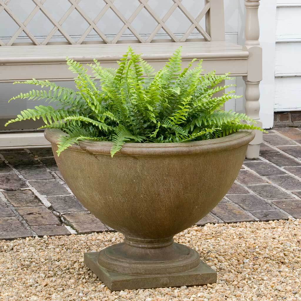 Williamsburg Basset Hall Urn