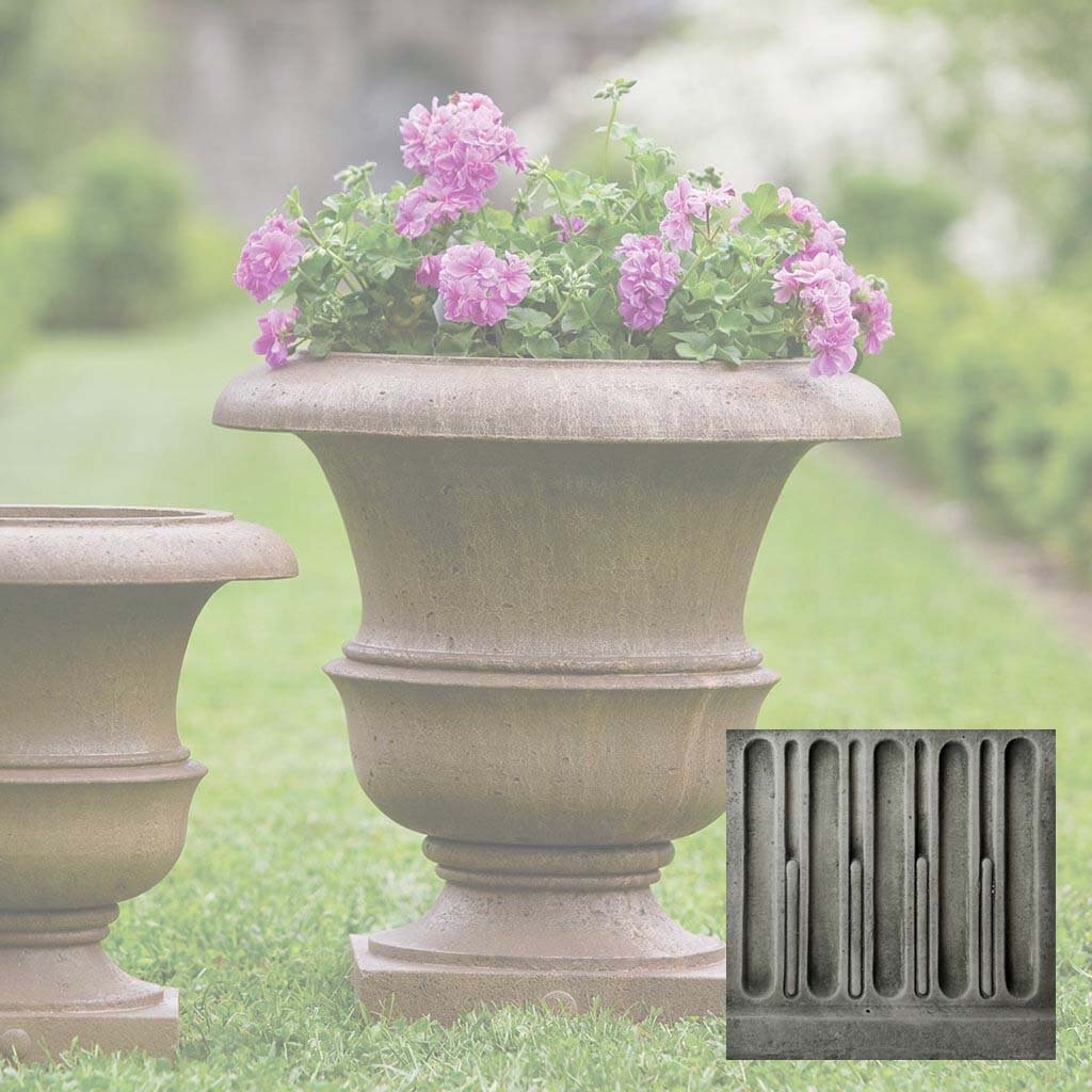 Williamsburg Wren Planter - Large