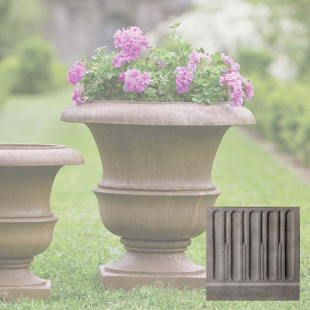 Williamsburg Wren Planter - Large