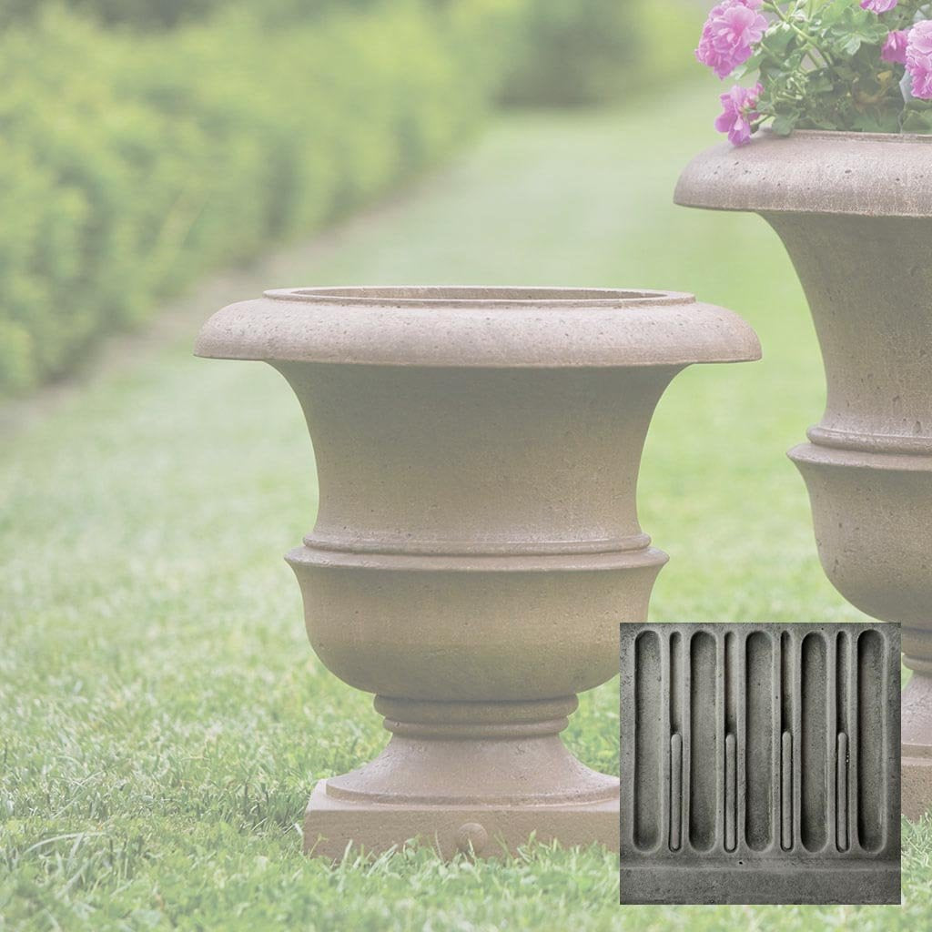 Williamsburg Wren Planter - Small