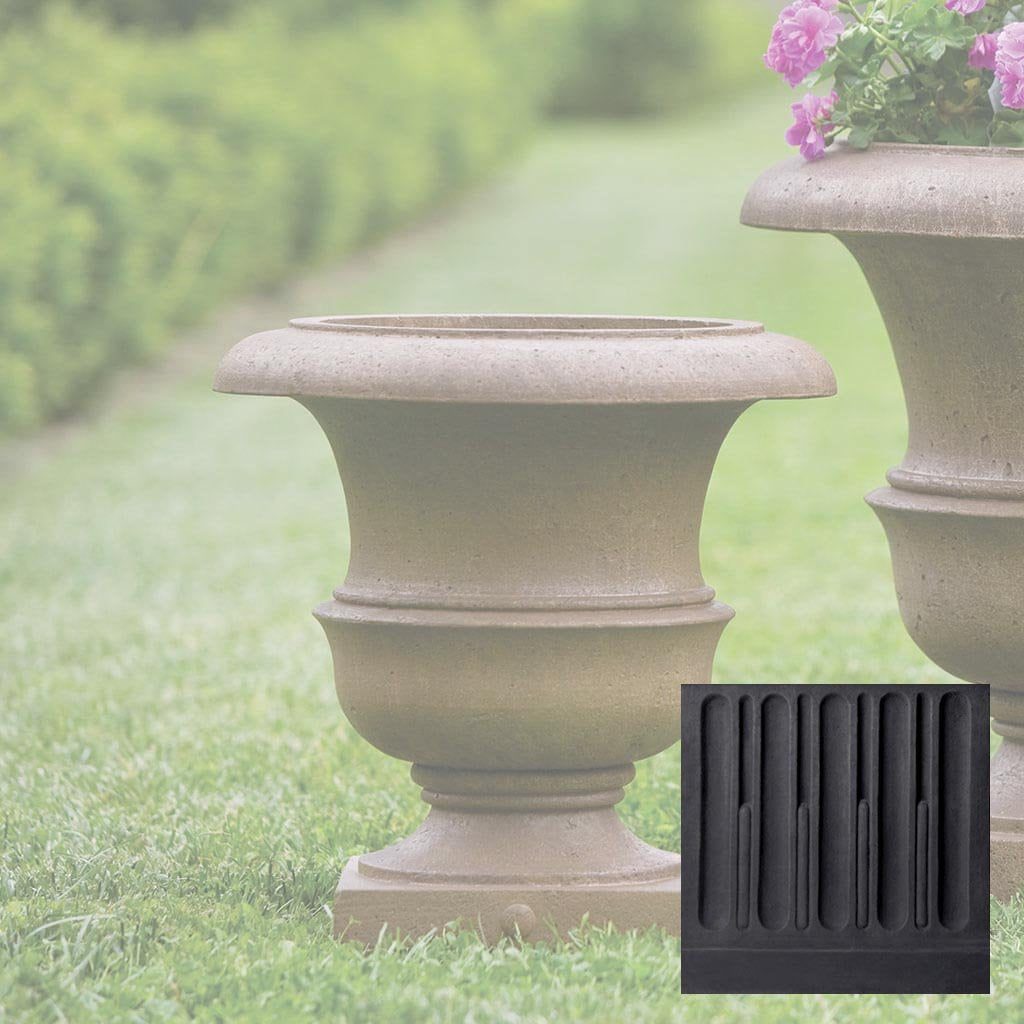 Williamsburg Wren Planter - Small
