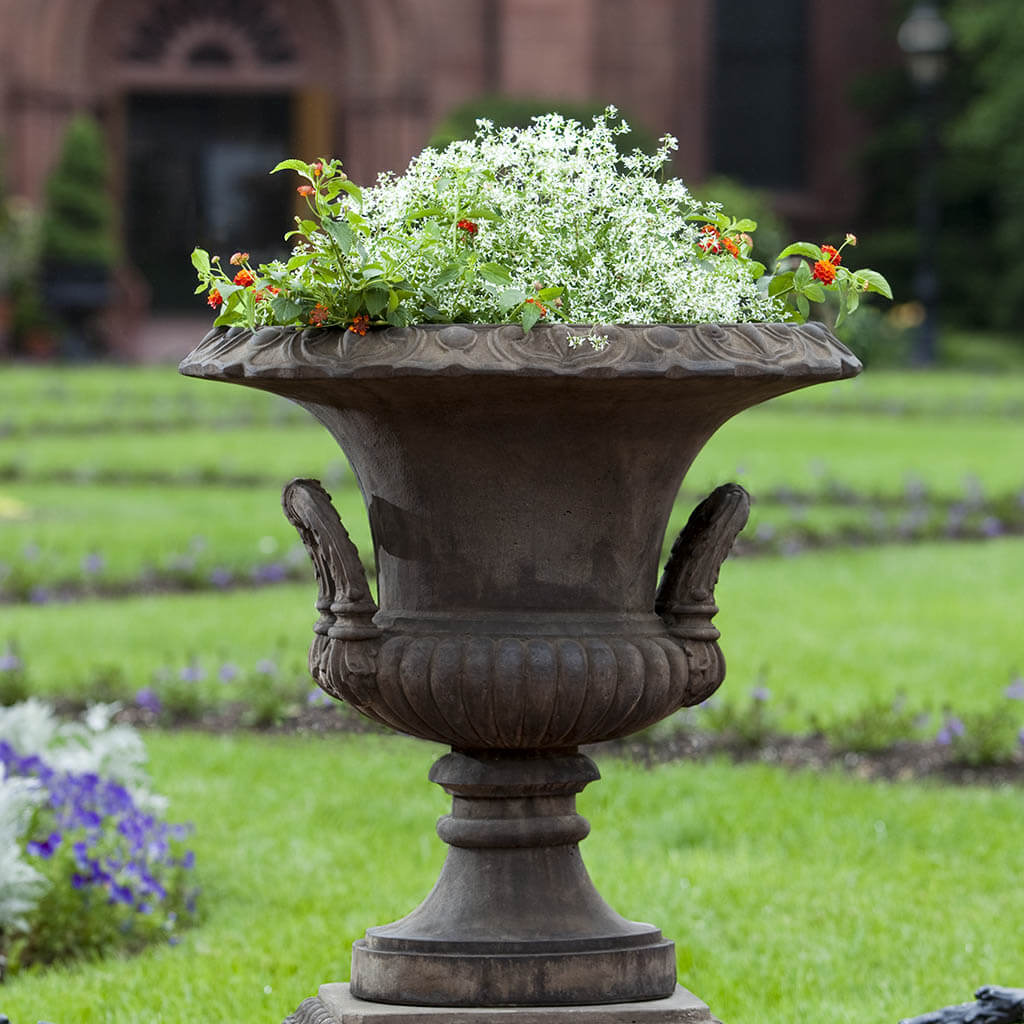 Smithsonian L'Enfant Urn