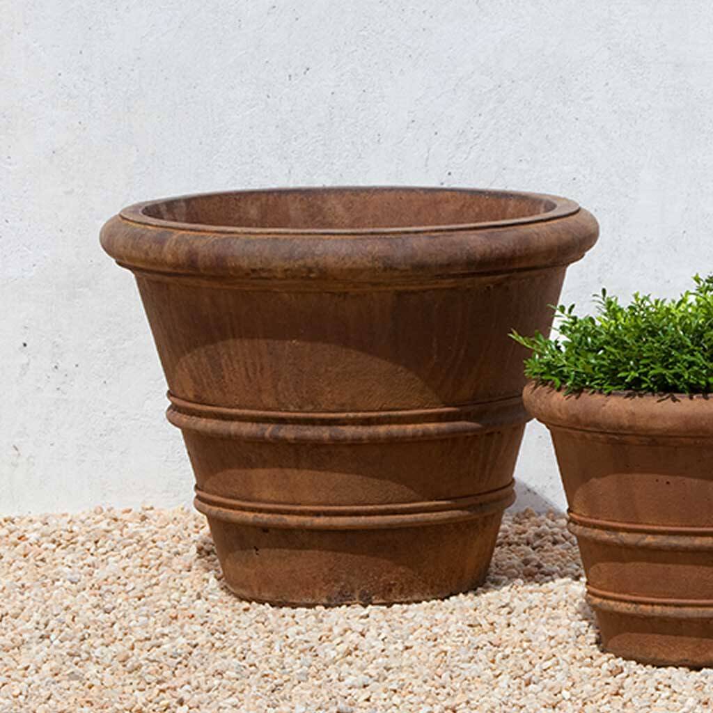 Classic Rolled Rim Planter, Medium