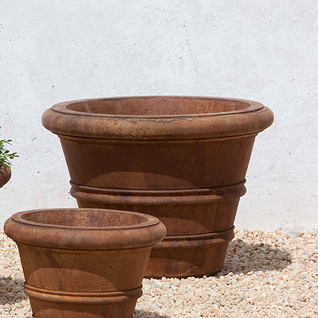 Classic Rolled Rim Planter, Medium