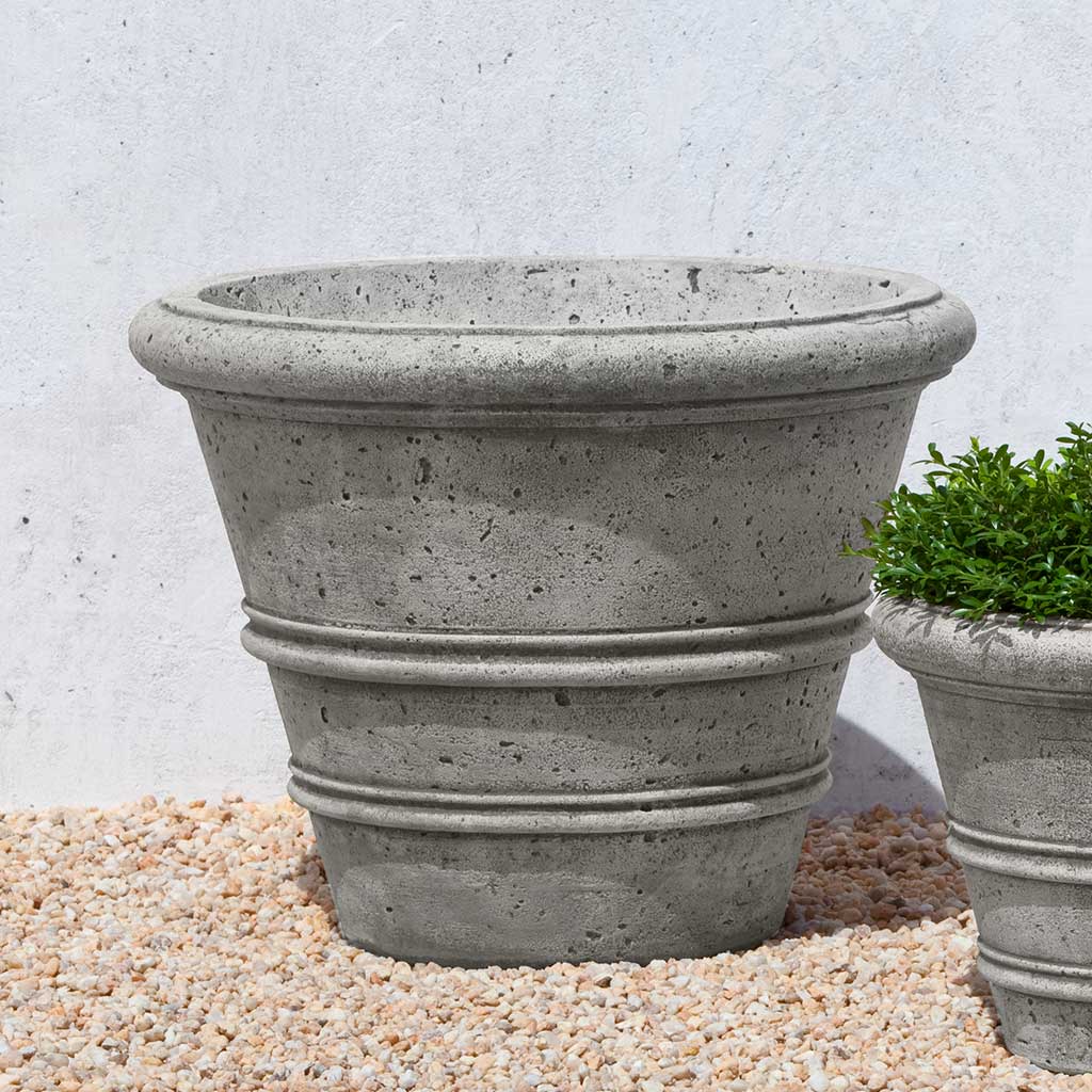 Textured Rolled Rim Planter, Medium