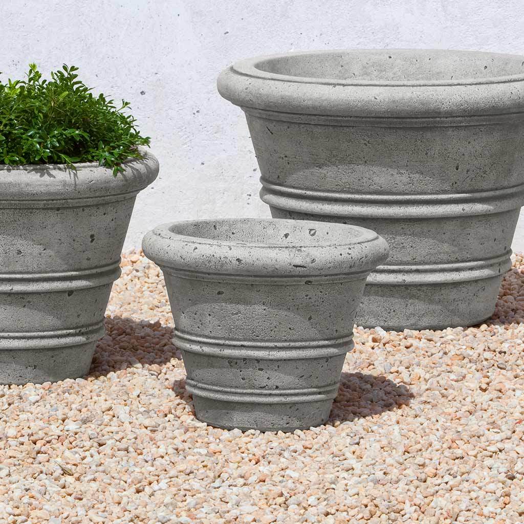 Textured Rolled Rim Planter, Medium