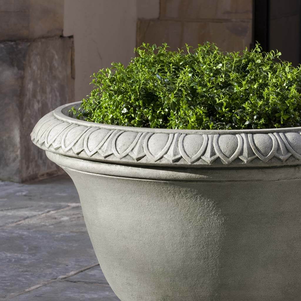 Easton Urn