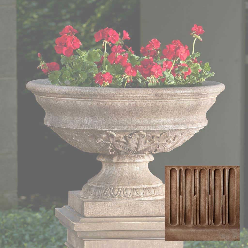 Coachhouse Urn