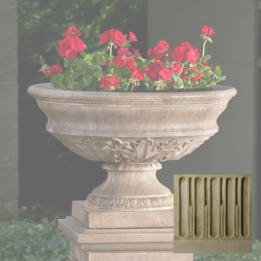 Coachhouse Urn