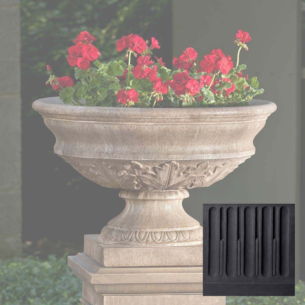 Coachhouse Urn