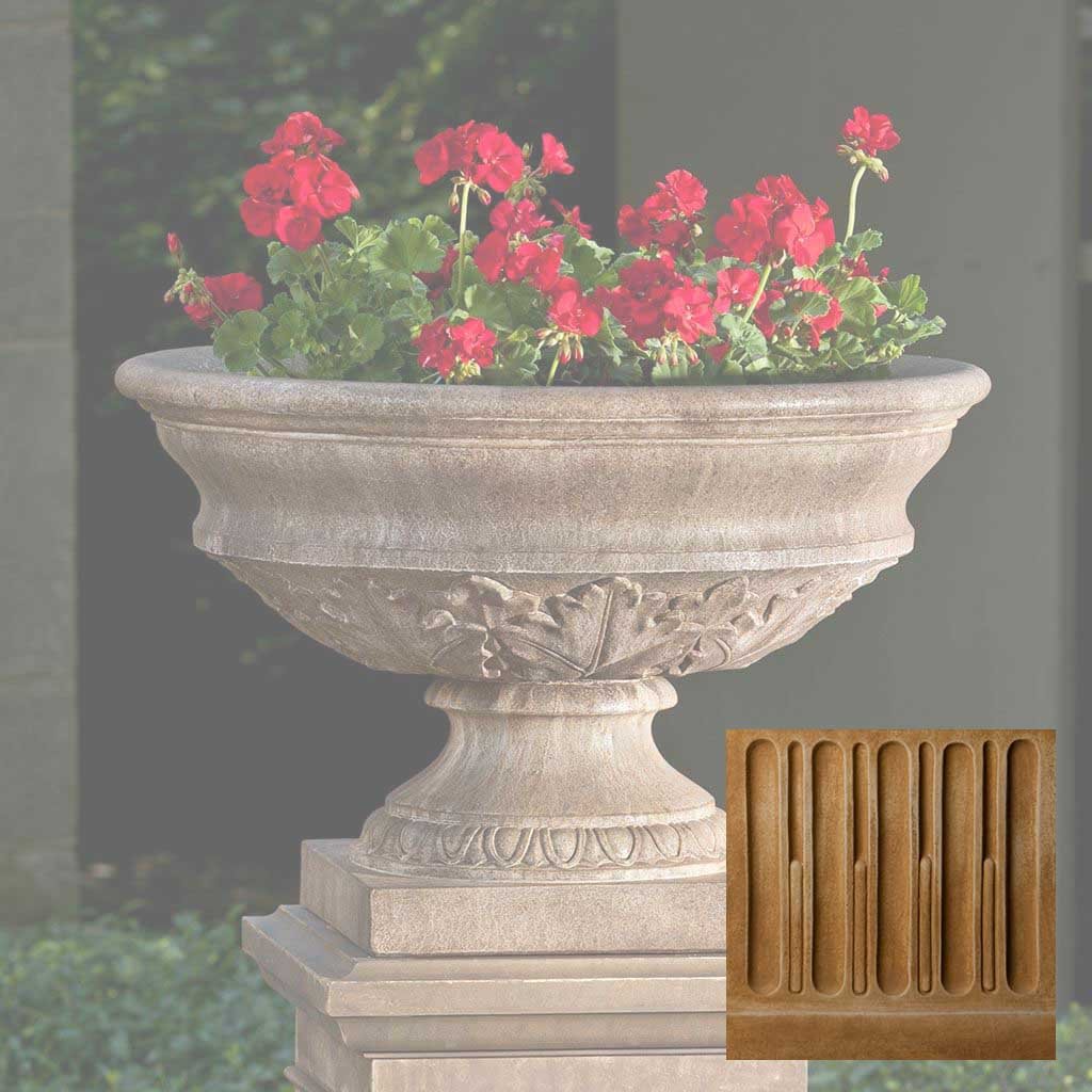 Coachhouse Urn
