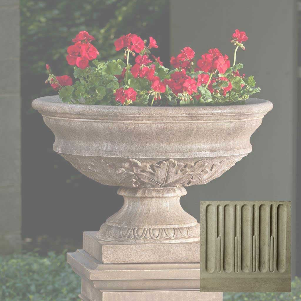 Coachhouse Urn