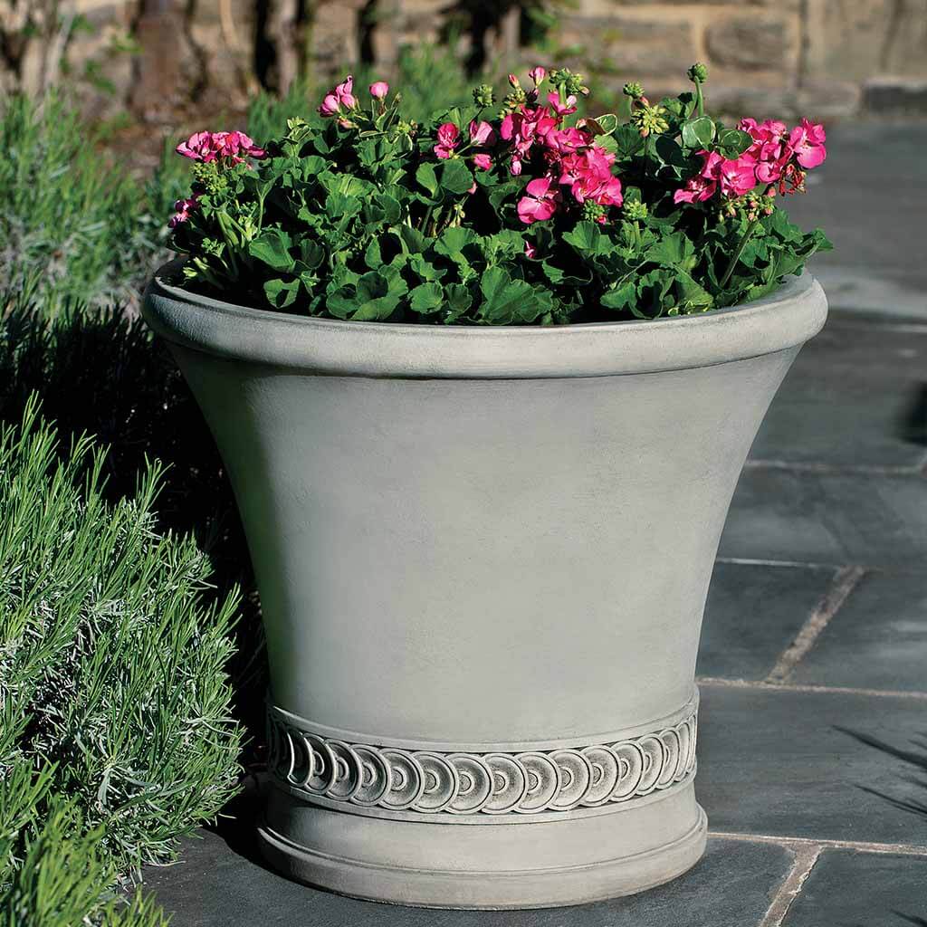Vallier Urn