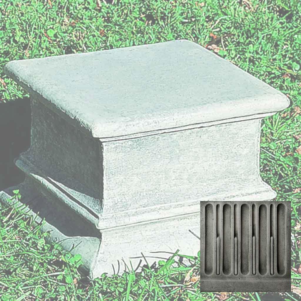 Plain Quadro Pedestal