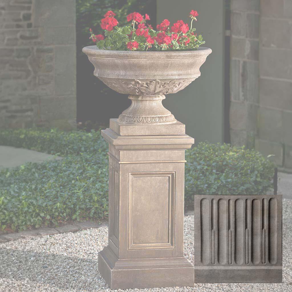 Coachhouse Urn with Pedestal