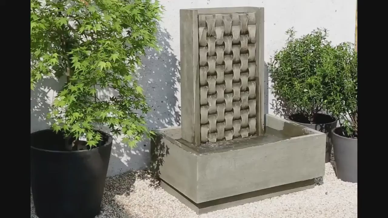 M Weave Fountain