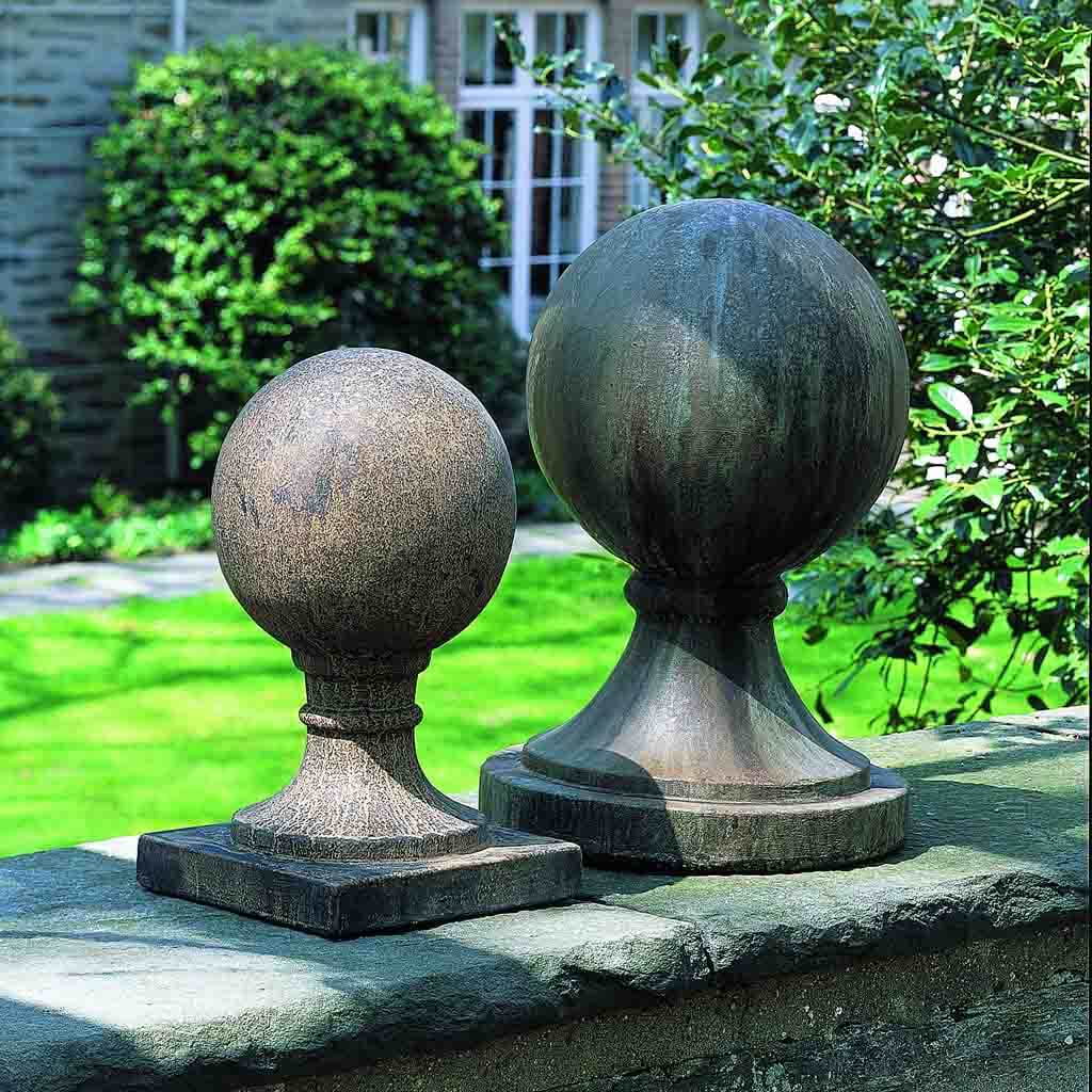 Sphere Square Base - Small