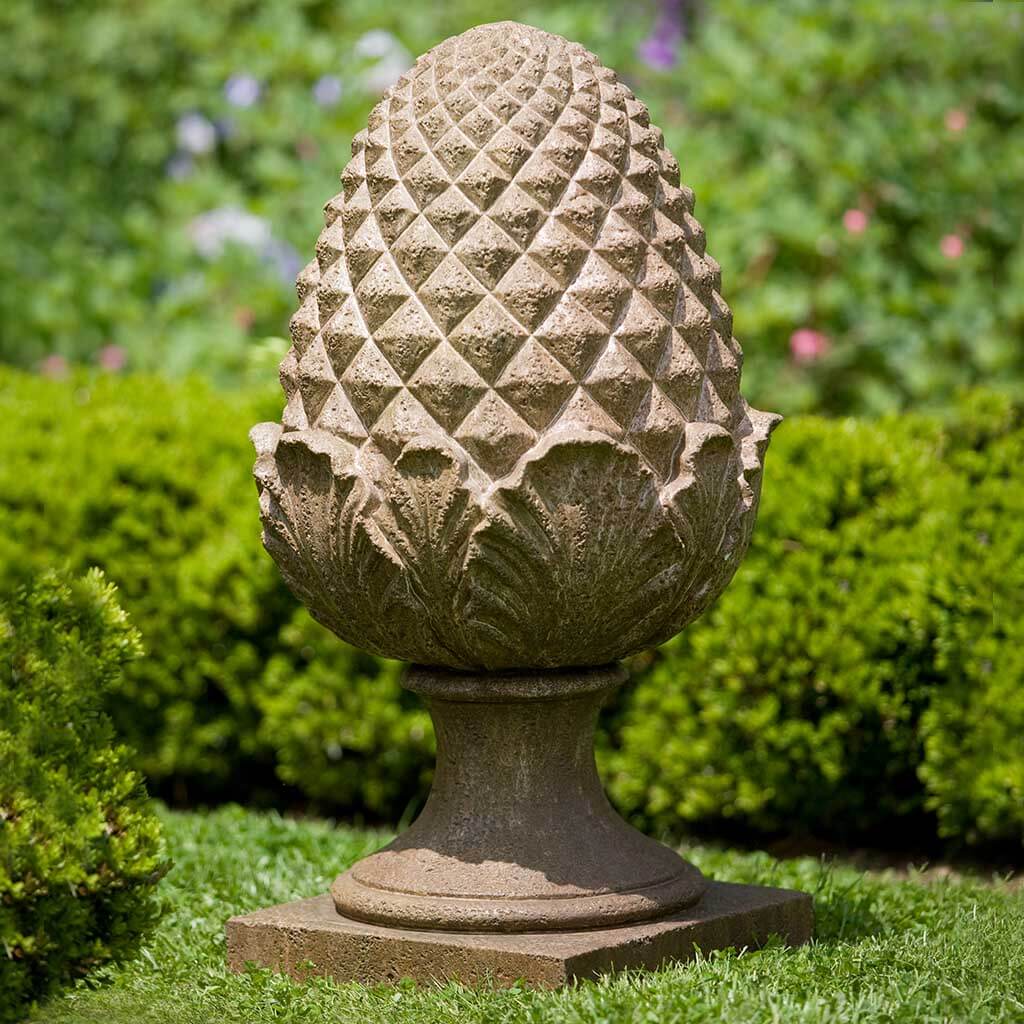 Williamsburg Grand Pine Cone